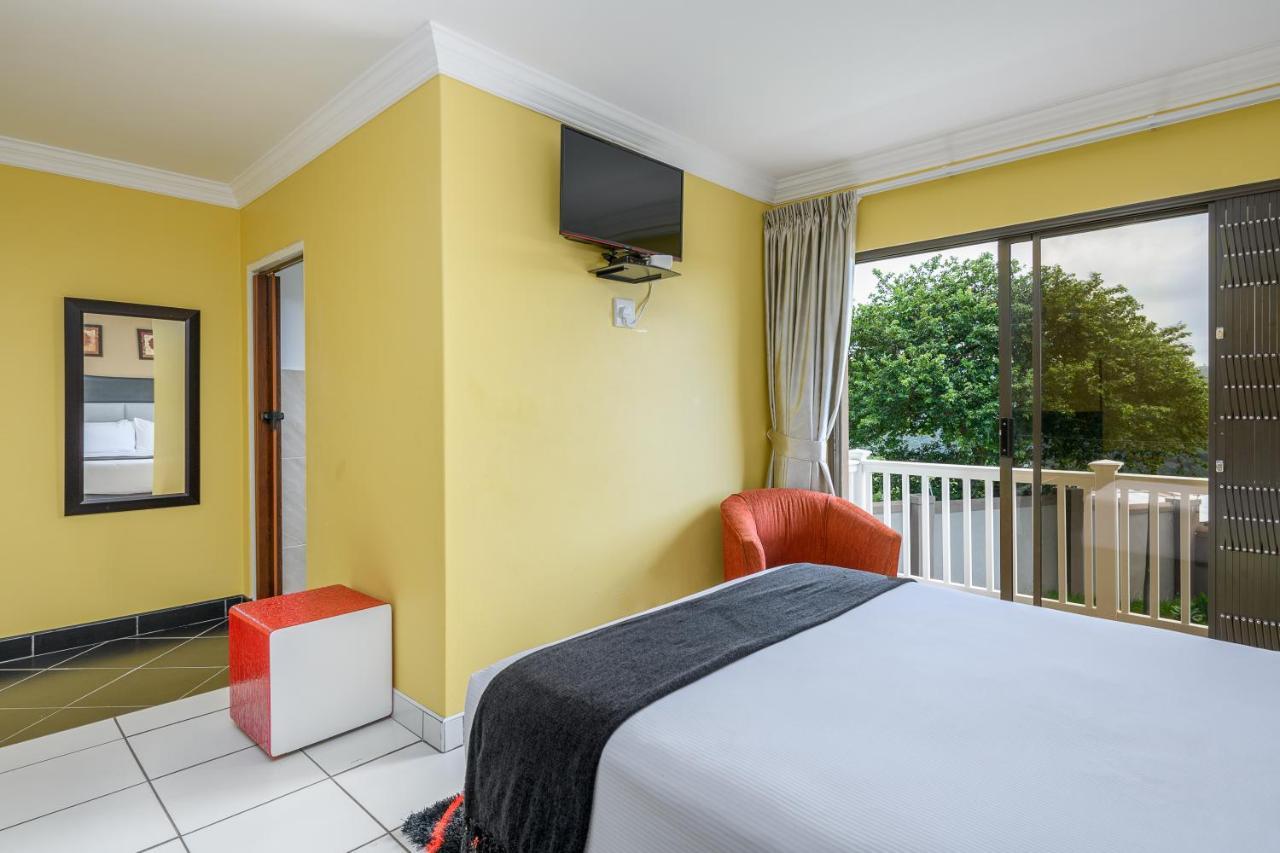Sada Boutique Hotel Port Edward Exterior photo