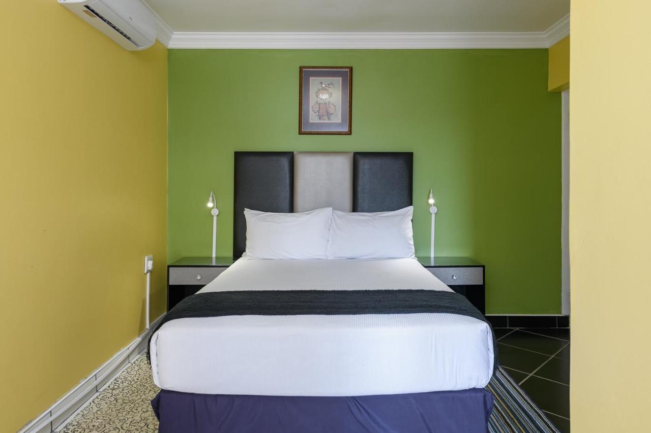 Sada Boutique Hotel Port Edward Exterior photo